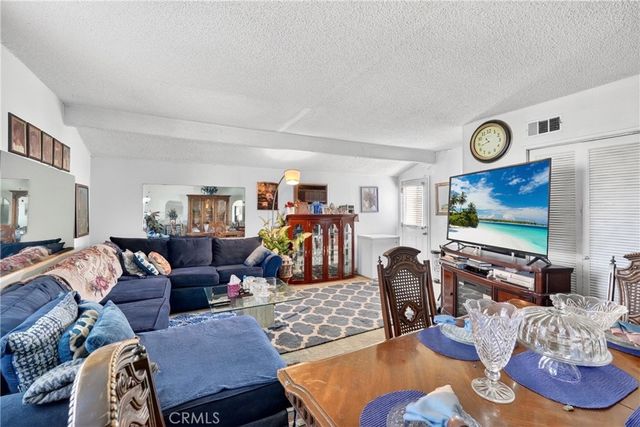 2369 Saunders St, Pomona, CA 91767
