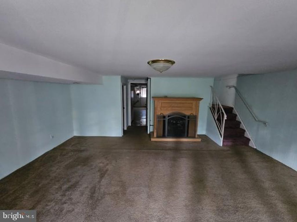 3315 ELLISTON CIR, PHILADELPHIA, PA 19114 — photo 5