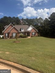 1008 Elaine Court, Mcdonough, GA 30252