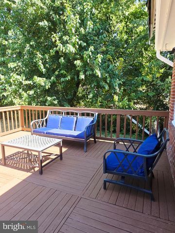 5427 DAWES AVE, Alexandria, VA 22311