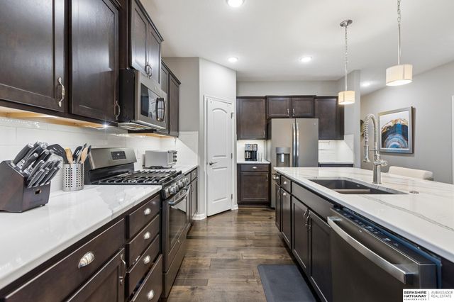 17021 Aurora Street, Omaha, NE 68136