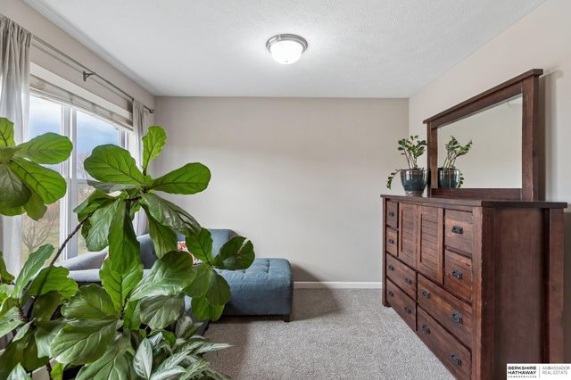 17021 Aurora Street, Omaha, NE 68136