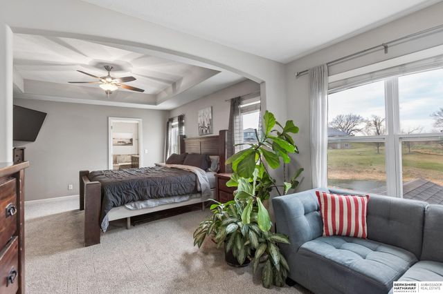 17021 Aurora Street, Omaha, NE 68136