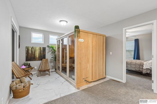 17021 Aurora Street, Omaha, NE 68136