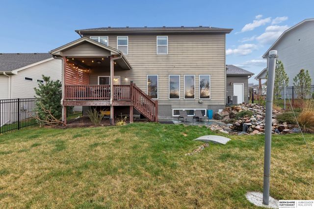 17021 Aurora Street, Omaha, NE 68136