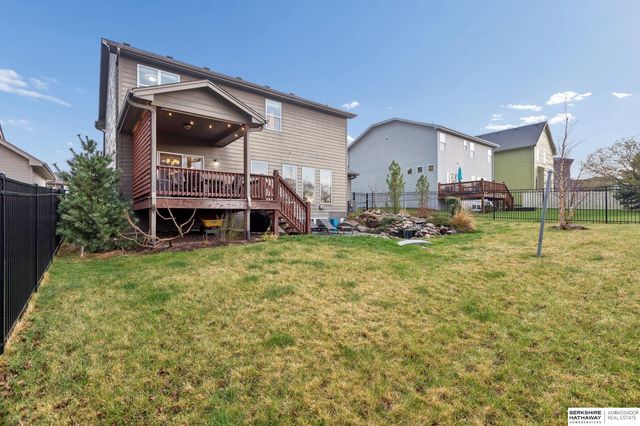 17021 Aurora Street, Omaha, NE 68136