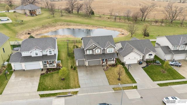 17021 Aurora Street, Omaha, NE 68136