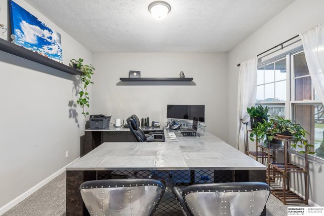 17021 Aurora Street, Omaha, NE 68136