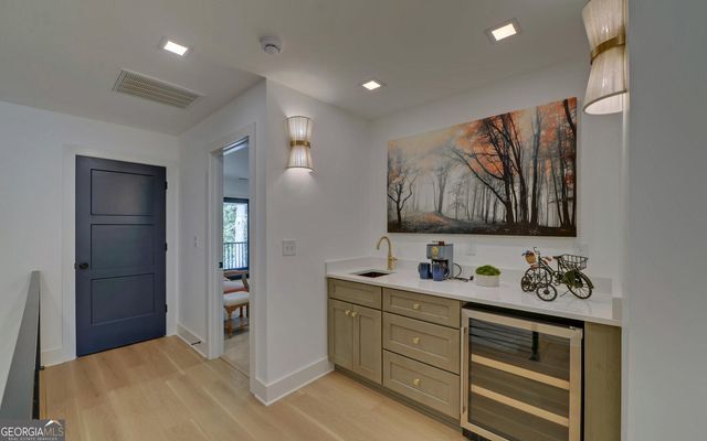 73 Woodlake Crt, Hartwell, GA 30643
