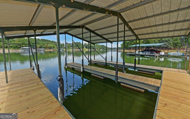 73 Woodlake Crt, Hartwell, GA 30643