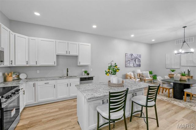 4230 Connecticut Street, St Louis, MO 63116