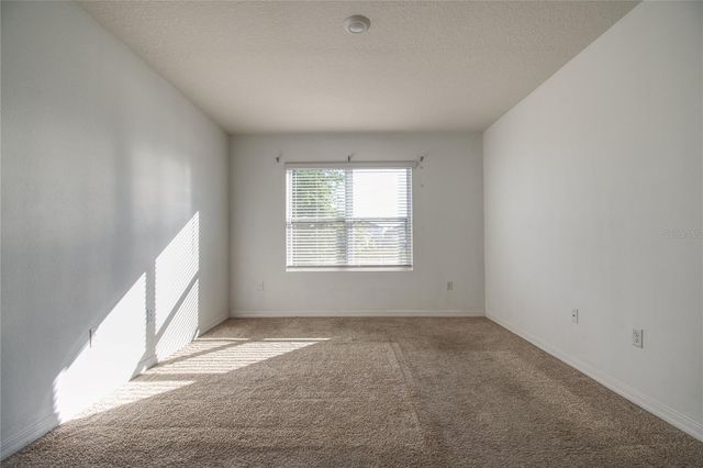 521 NICKEN GROVE, Davenport, FL 33837