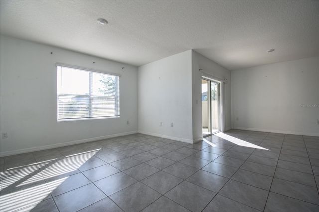 521 NICKEN GROVE, Davenport, FL 33837