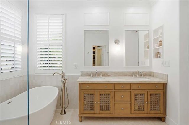 24051 Via Cresta, Valencia, CA 91354