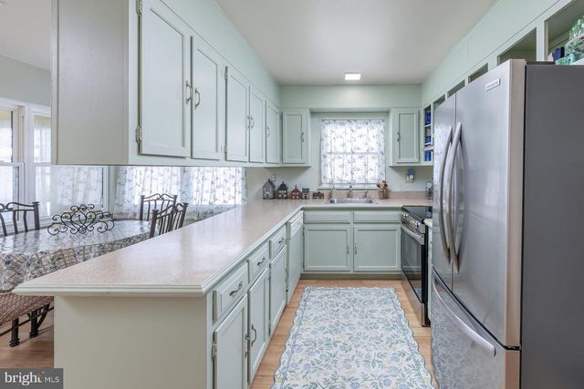 50 BUCKINGHAM DR, Southampton, NJ 08088