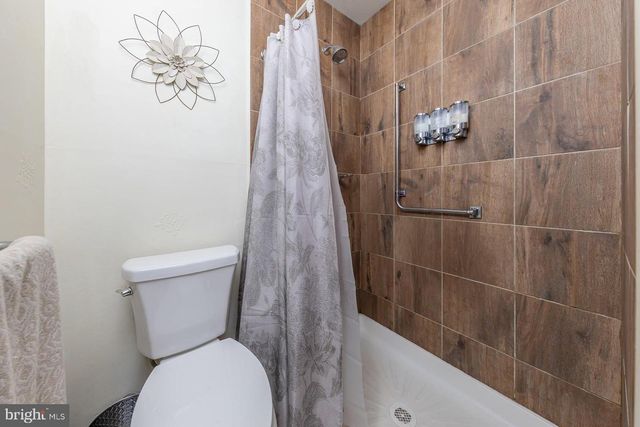 50 BUCKINGHAM DR, Southampton, NJ 08088