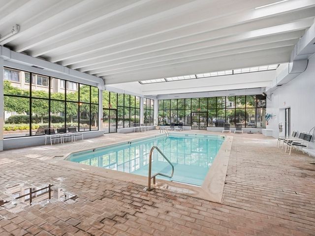 1731 Beacon 202, Brookline, MA 02445