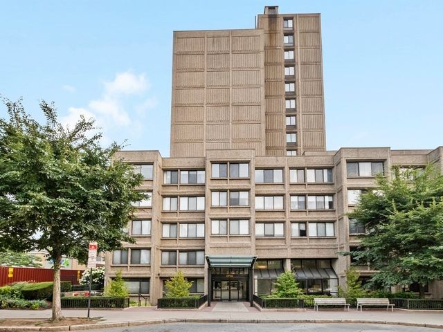1731 Beacon 202, Brookline, MA 02445