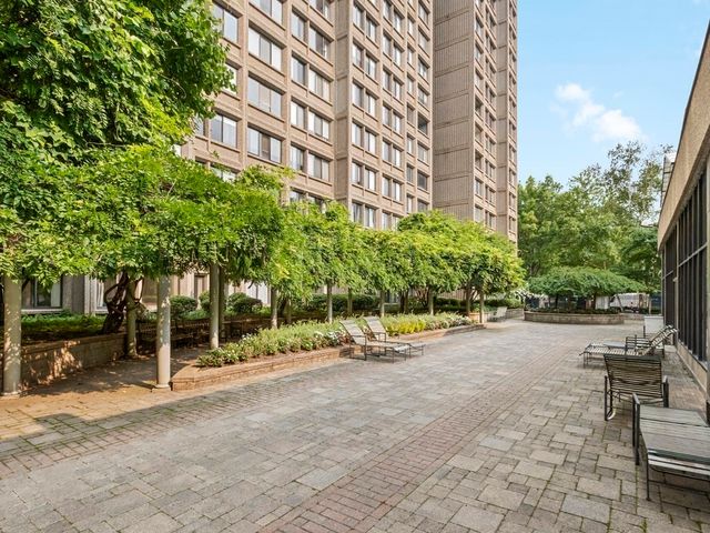1731 Beacon 202, Brookline, MA 02445