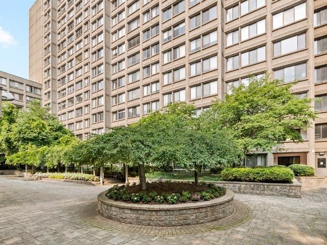 1731 Beacon 202, Brookline, MA 02445
