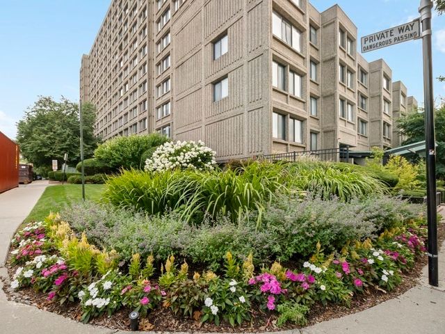 1731 Beacon 202, Brookline, MA 02445