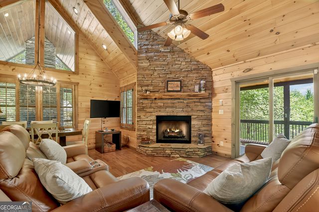 34 Dallas Lane, Blue Ridge, GA 30513