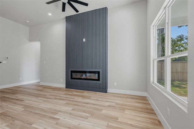 1736 Stoneman Street, Dallas, TX 75215