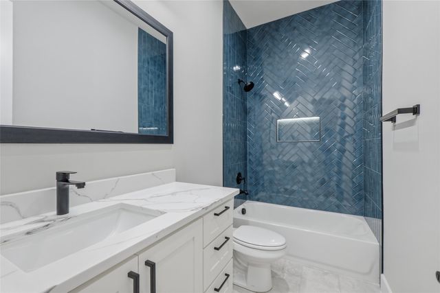 1736 Stoneman Street, Dallas, TX 75215