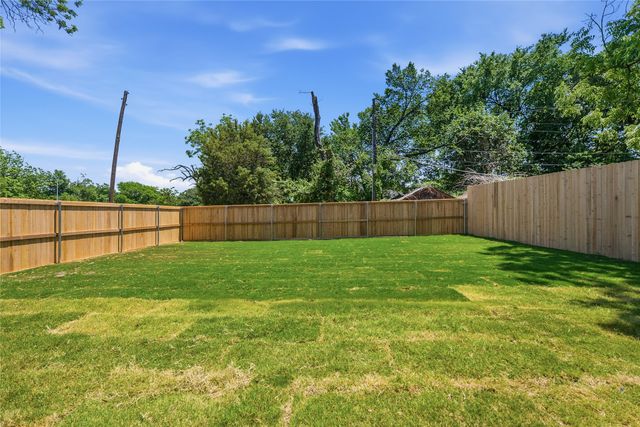 1736 Stoneman Street, Dallas, TX 75215
