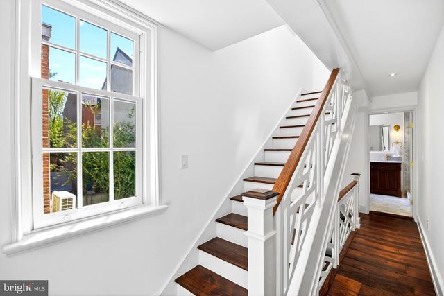 303 S AMERICAN ST, Philadelphia, PA 19106