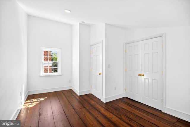 303 S AMERICAN ST, Philadelphia, PA 19106