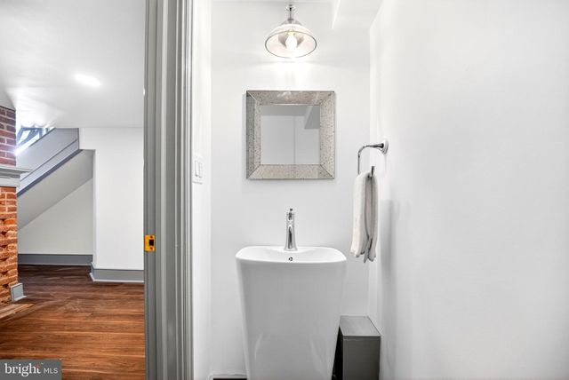 303 S AMERICAN ST, Philadelphia, PA 19106