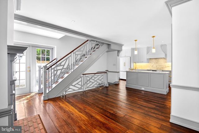 303 S AMERICAN ST, Philadelphia, PA 19106