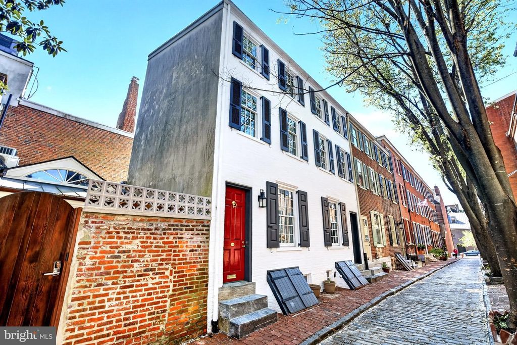 303 S AMERICAN ST, Philadelphia, PA 19106