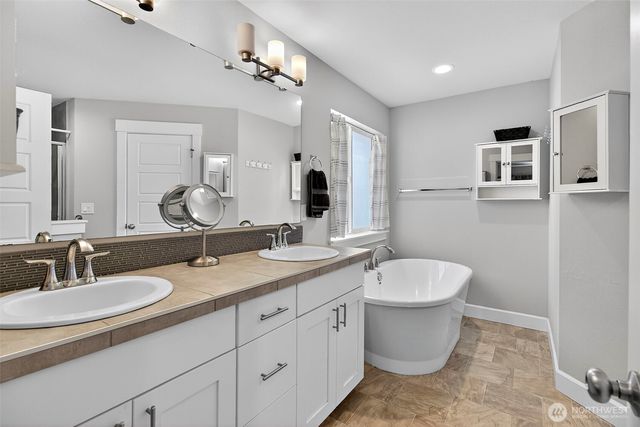 18215 SE 248th Street, Covington, WA 98042