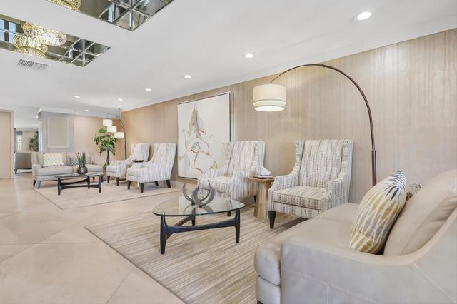 910 Island Drive 114, Rancho Mirage, CA 92270