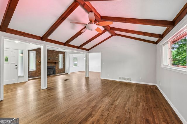 232 E Miles Road, Carrollton, GA 30116