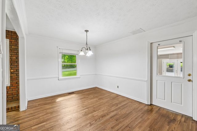 232 E Miles Road, Carrollton, GA 30116
