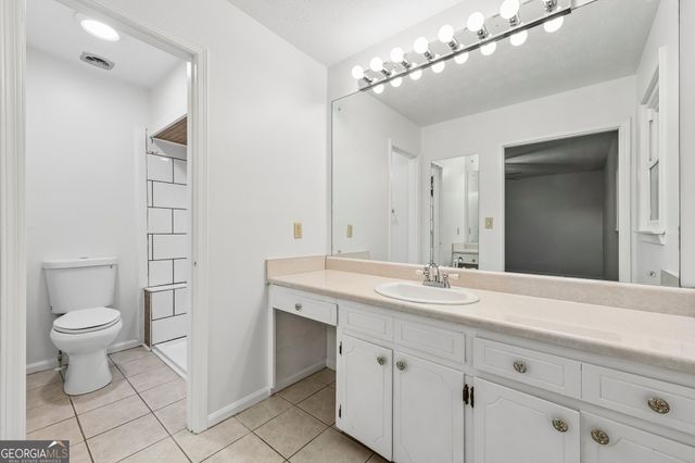 232 E Miles Road, Carrollton, GA 30116