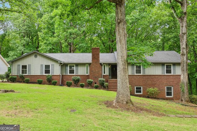 232 E Miles Road, Carrollton, GA 30116