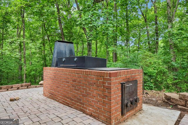 232 E Miles Road, Carrollton, GA 30116