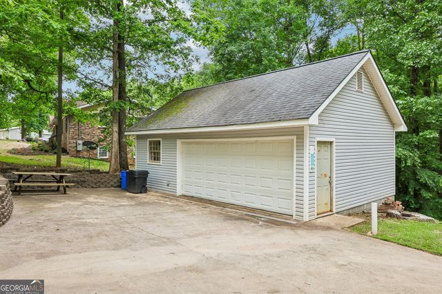 232 E Miles Road, Carrollton, GA 30116