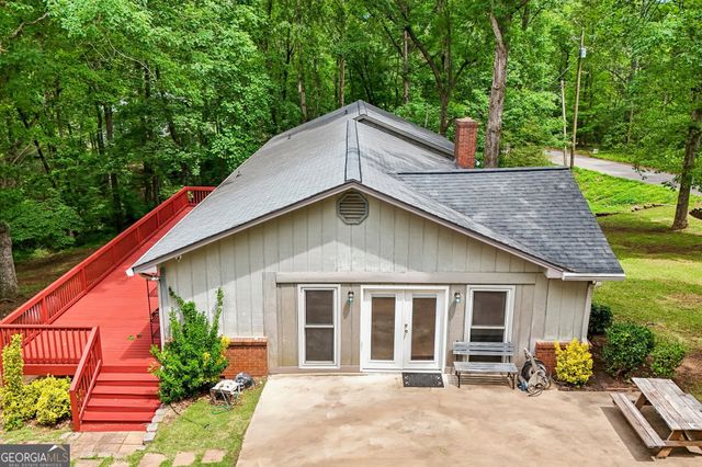 232 E Miles Road, Carrollton, GA 30116