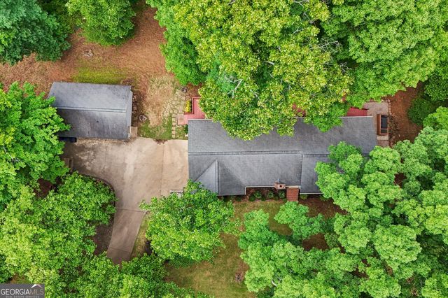232 E Miles Road, Carrollton, GA 30116