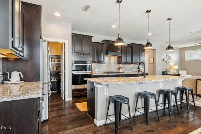 51 Cliffdale Road, Chapel Hill, NC 27516