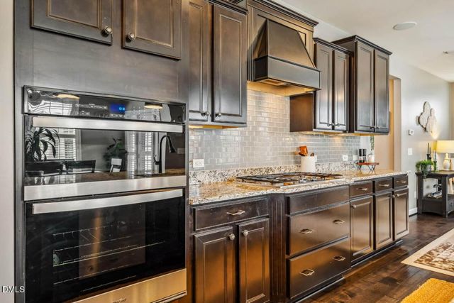 51 Cliffdale Road, Chapel Hill, NC 27516