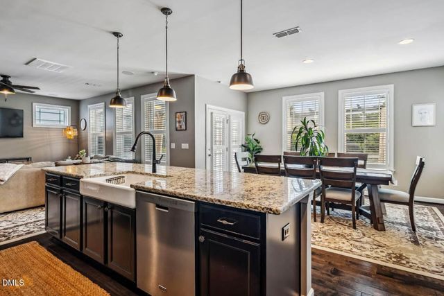 51 Cliffdale Road, Chapel Hill, NC 27516