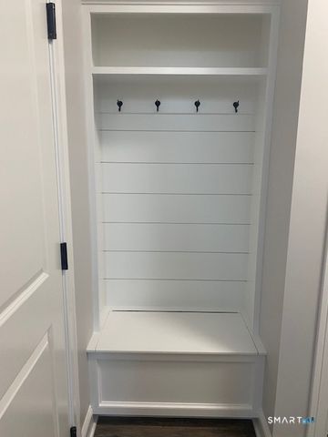 43 Bruschayt Drive, Hamden, CT 06518