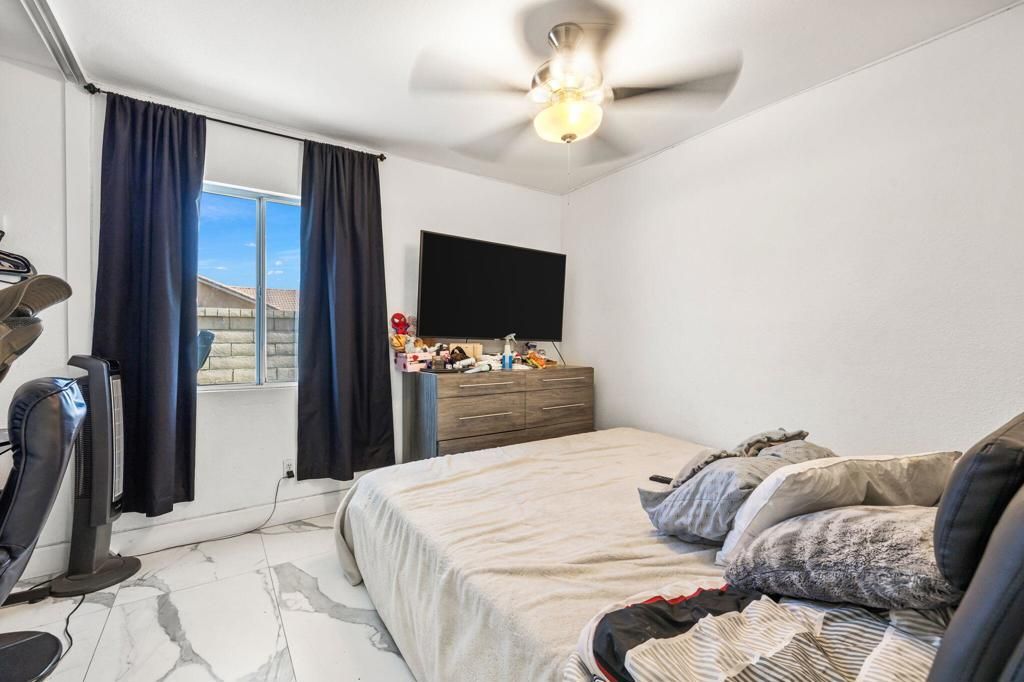 Image 20 of property listing at 37851 Hollister Drive, Palm Desert, CA 92211