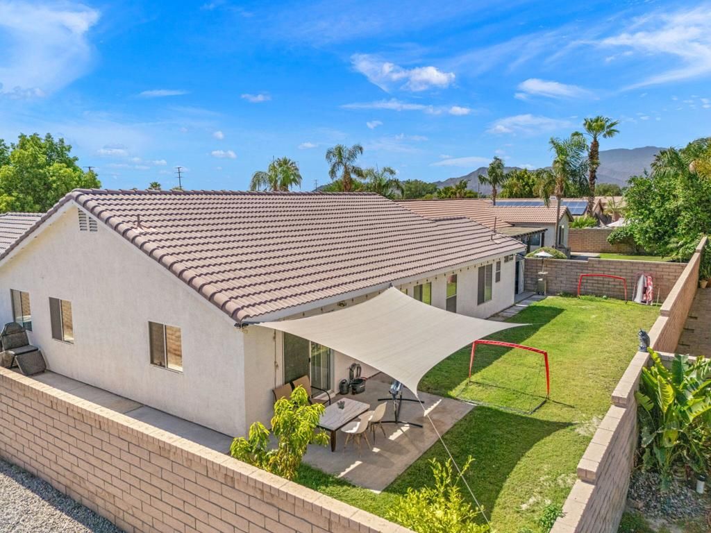 Image 26 of property listing at 37851 Hollister Drive, Palm Desert, CA 92211